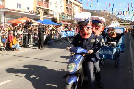 PUSTNI KARNEVAL PUSTOLETJE 44 FOTO LJUBO VUKELIČ